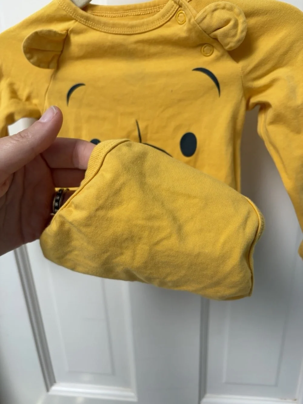 H&M Disney Winnie the Pooh Yellow Long Sleeve Organic Cotton Bodysuit 2-4Mo